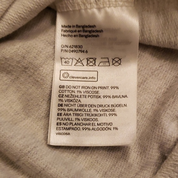 H&M Divided Girls Unite Crew Neck Sweatshirt NWOT - Picture 8 of 8